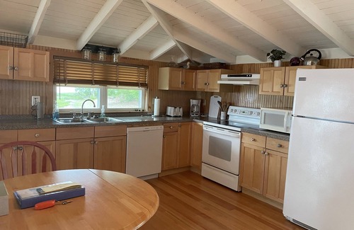 St. Albans Cottage | Beach front cottage with spectacular views, great sunsets