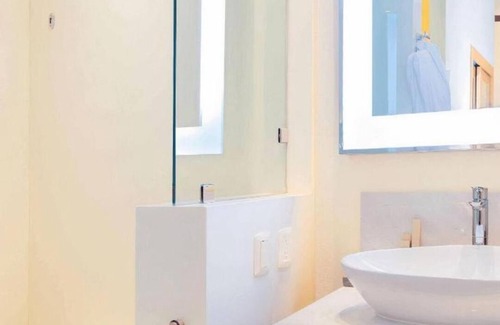 San Jose del Cabo Hotel | Beach Front Resort - 3 bedroom penthouse - Ocean tower - March 15-22nd