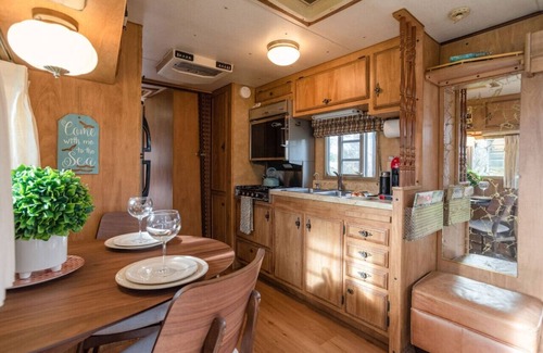 Grayland House | Beach Get Away Fabulous Vintage Trailer