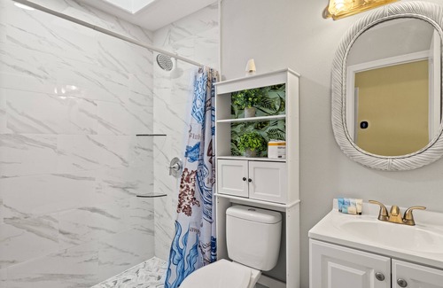 Palmetto House | Beach Getaway for 8!