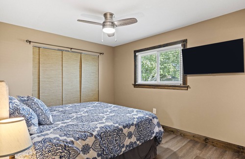 Palmetto House | Beach Getaway for 8!