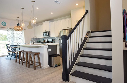 Millville House | Beach getaway for the family in Bishop's Landing!