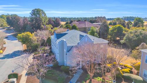 Red Hill Apartment | Beach & Golf Vacation 2