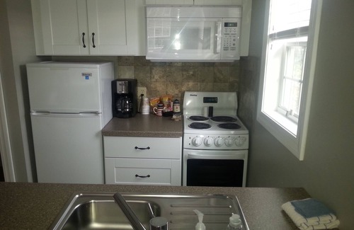 Sturgeon Bay Cottage | Beach Harbor Resort - Studio Cottage