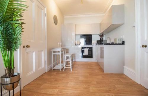 Seaford Apartment | Beach Haven Apartment By Air Premier