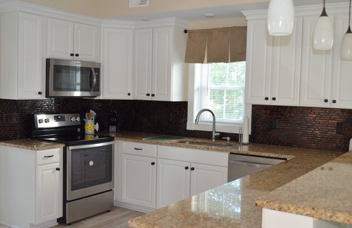 Beach Haven House | Beach Haven Renovated Victorian Oceanside 4-5 Bedroom With Pool