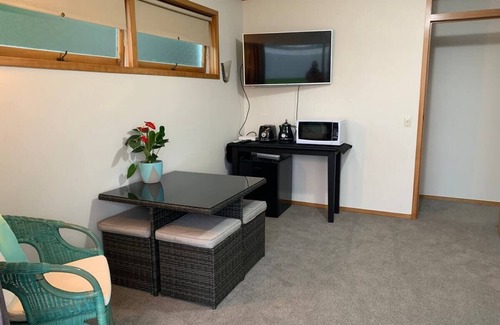 Bucklands Beach Apartment | Beach Hideaway