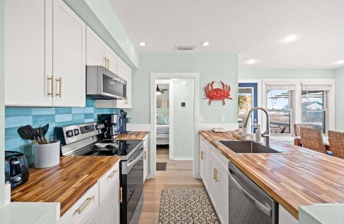 East End House | Beach Home w/Gulf Views, Beach Access, Private Pool, Volleyball, EV Charger, Volleyball & More!