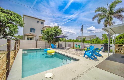 Marineland Acres House | Beach Hot Tub & Pool Getaway in Palm Coast walk or bike to the beach