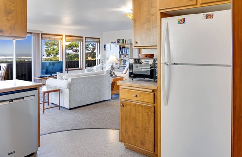 Waldport House | Beach House at Tillicum - Oceanfront