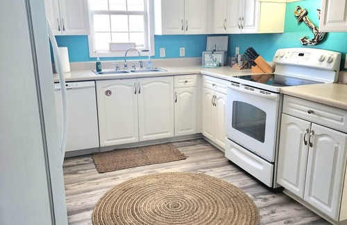 Harlem Heights House | Beach House - Between Fort Myers Beach, Sanibel Island, Captiva and Cape Coral