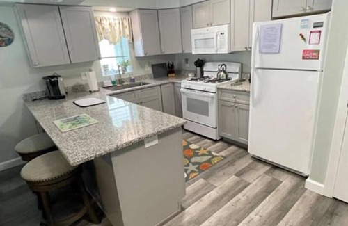 Diamond Beach Condo | Beach House Condo in Diamond Beach just steps to private beach, beach bar, entertainment and much more!