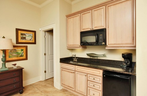 Kiska Beach Condo | Beach House - Glory Daze by Panhandle Getaways