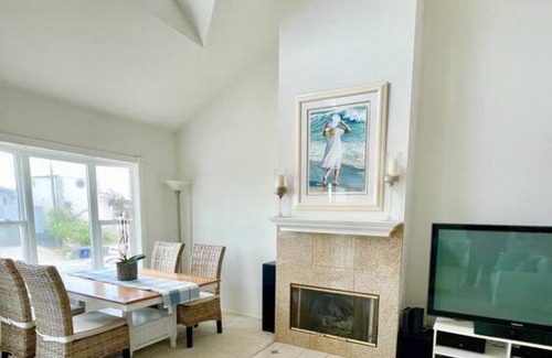 Silver Strand House | Beach House located in quiet community.