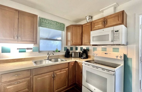 Vanderbilt Beach Apartment | Beach House near the Ocean