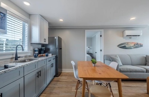 Yaupon Beach Hotel | Beach House OKI - Two Bedroom Suite in hotel on Oak Island, North Carolina