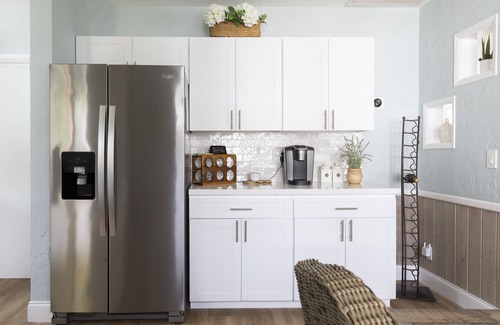 Delray Beach House | Beach House, Salt Water Pool, Outdoor Kitchen, Tiki Bar & optional Guest House