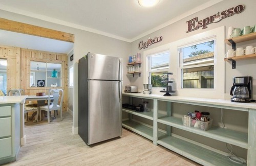 Gulfport House | Beach House Shady Oaks Gulfport Ocean Views Walk to the Beach, Fire pit, Grill