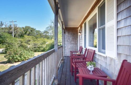 North Eastham House | Beach House Short Walk to Kingsbury Beach
