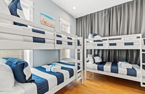 Bahama Beach House | Beach House – Spacious 4BR Retreat with Gulf Views & Observation Deck!