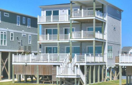 Long Beach House | Beach Landing
