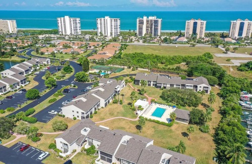 Fort Pierce Shores Condo | Beach Life 2-bedroom condo in Hutchinson Island
