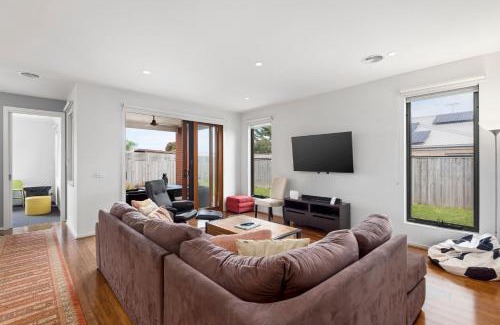Indented Head House | Beach Life