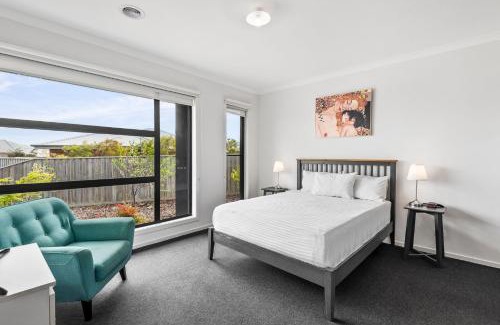 Indented Head House | Beach Life