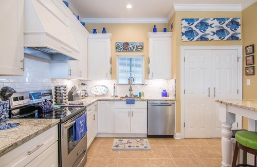 Fort Morgan House | Beach Life - Beach House with all the Extras!