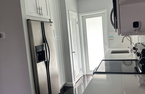 Dolphin Isles Apartment | Beach Lover’s Paradise: Cozy rental just 5 minutes walk to Fort Lauderdale beach