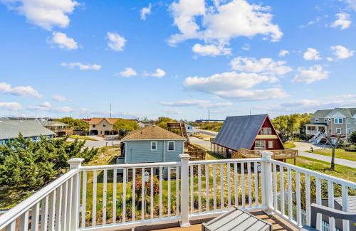 Colington House | Beach Lucky