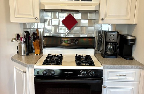 West Belmar House | Beach Oasis - Quiet, sunset marina views, patio w/grill