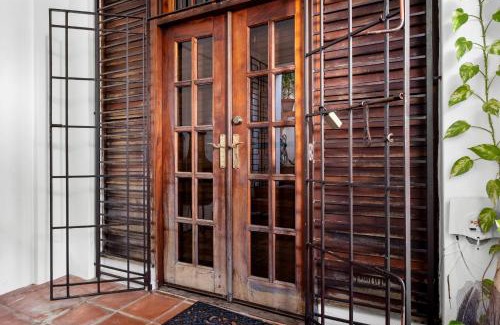 Parque Apartment | Beach Pad w Patio, walk to everything! GEN AC - 20 Down