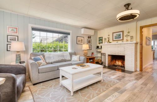 Arch Cape House | Beach Pines Bungalow by AvantStay Classic Cottage Steps to the Beach w Private Yard