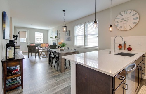 Ocean Shores House | Beach, Please! - Oyhut Bay Seaside Village