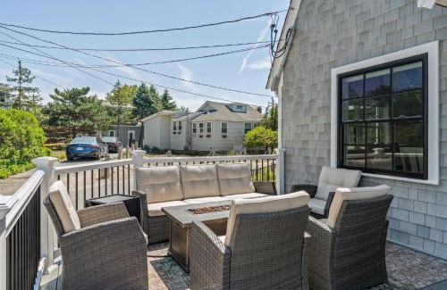 Newbury House | Beach Plum Cottage Steps to Beach Loft AC