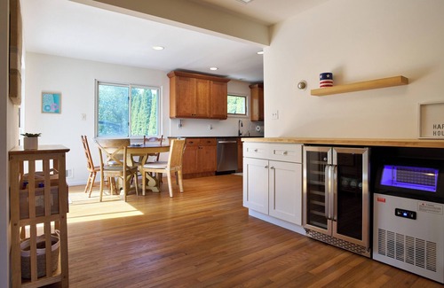 Spring Lake Heights House | Beach “Retreat” In-ground Pool, Fabulous Backyard, Bike to Beach