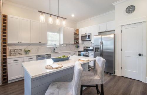 Gulfport House | Beach Retreat at Gaston Point