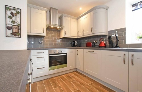 Seahouses House | BEACH RETREAT, family friendly, with open fire in Seahouses