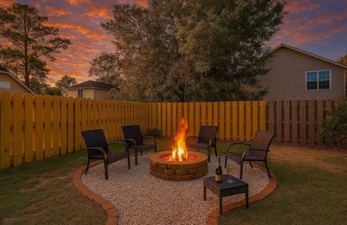 St. James House | Beach Retreat | Grill, Porch, 1mi to Shoreline