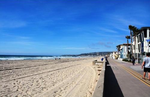 Mission Beach House | Beach Retreat