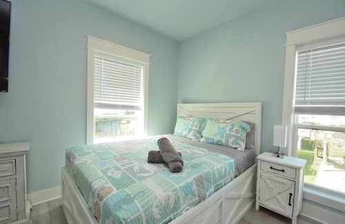 Port Bolivar House | Beach Sands 1 New Build Private Pool/Hot Tub
