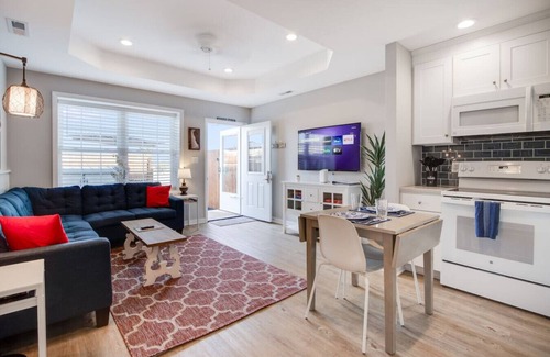 Lewes Condo | Beach Sunrise * Walk & Bike * Culinary Coast