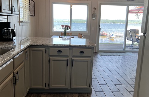 Petoskey Cottage | Beach Themed Cottage on Crooked Lake - Sleeps 6
