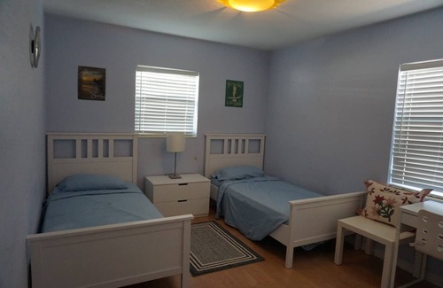 Disston Heights House | Beach Themed Delight