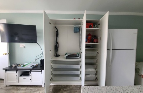 Atlantic Beach Condo | BEACH TIME! Ocean side! Private area, no crowds - Steps from sand. Downstairs.