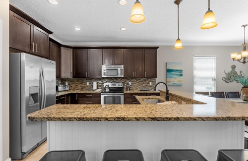 Villages of Crystal Beach House | Beach Trolley, Beautiful Neighborhood Pool, Close to Shops