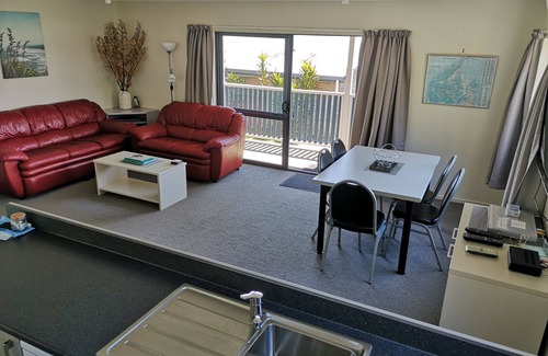 Tata Beach House | Beachaven - REAR Cottage at Ligar Bay with Free Kayaks and unlimited Wifi.