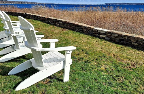Portsmouth House | BeachCliff- Beachfront Home
