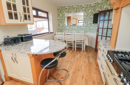 Whitby Cottage | BEACHCREST, pet friendly, character holiday cottage in Whitby